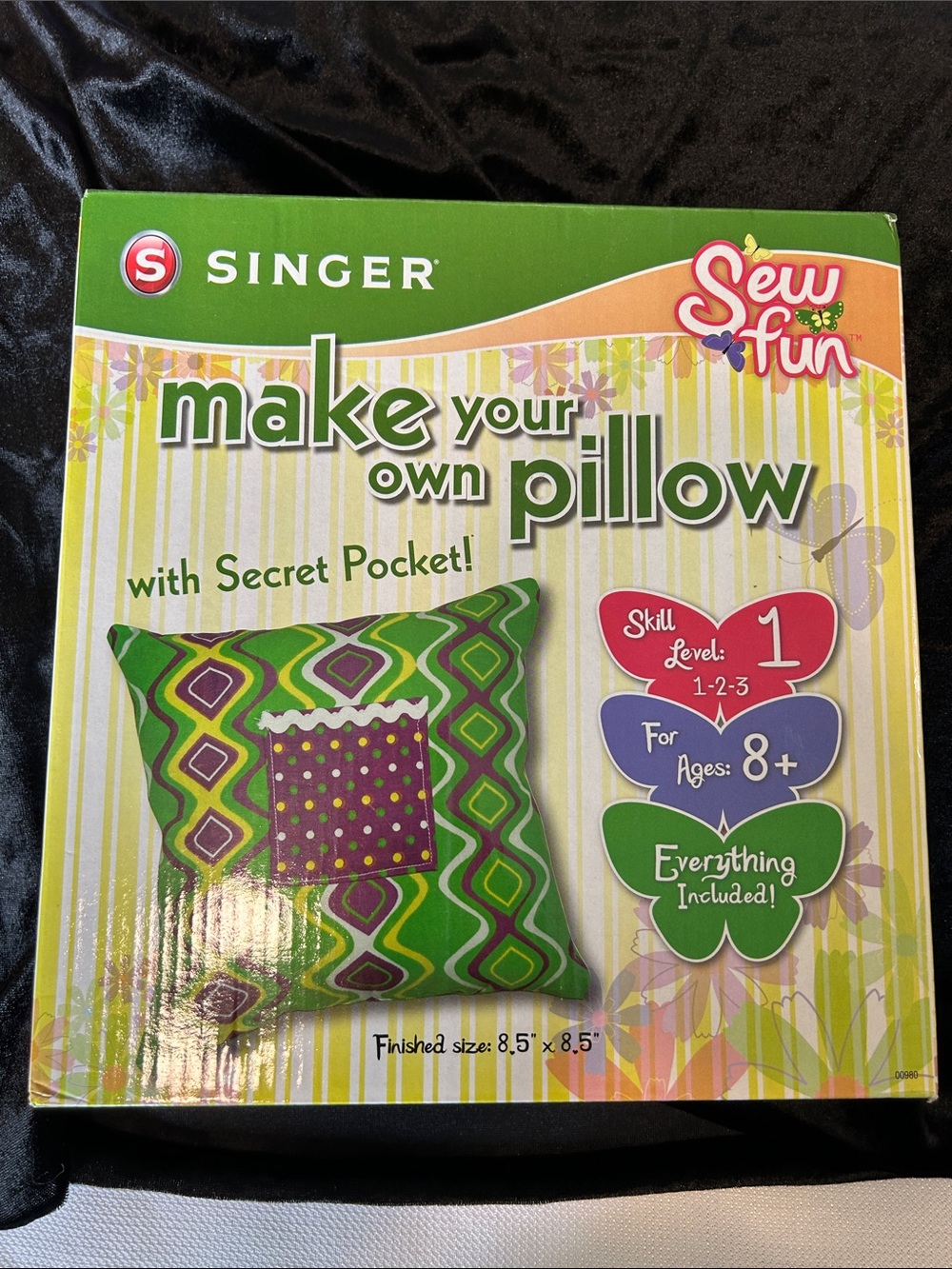 SINGER Sew Fun Make Your Own Pillow Craft Kit - Green